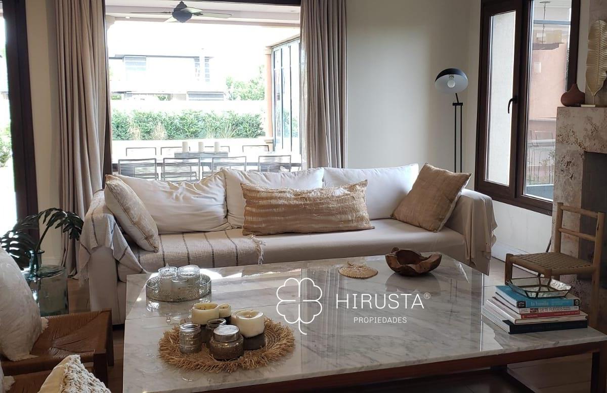 Casa en Venta en Pilará 5 Dorm. 2