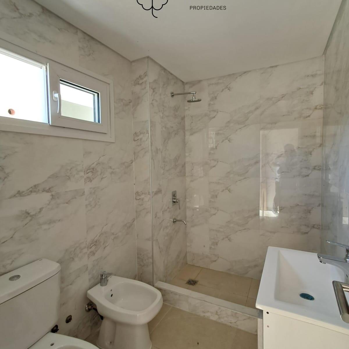 Foto de MONOAMBIENTE EN VENTA EN CHIC VILLAGE EN PB CON JARDIN PROPIO - HIRUSTA, imagen 4