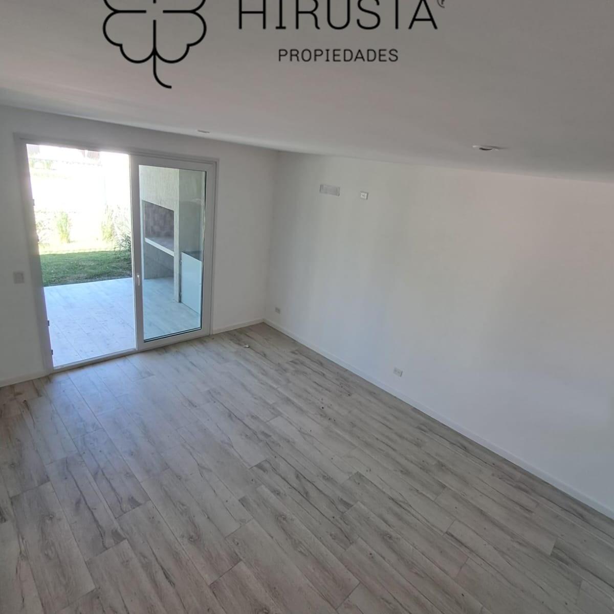 Foto de DUPLEX EN VENTA 3 DORMITORIOS EN CHIC VILLAGE, imagen 2