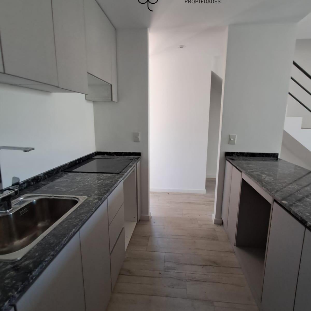 Foto de DUPLEX EN VENTA 3 DORMITORIOS EN CHIC VILLAGE, imagen 3