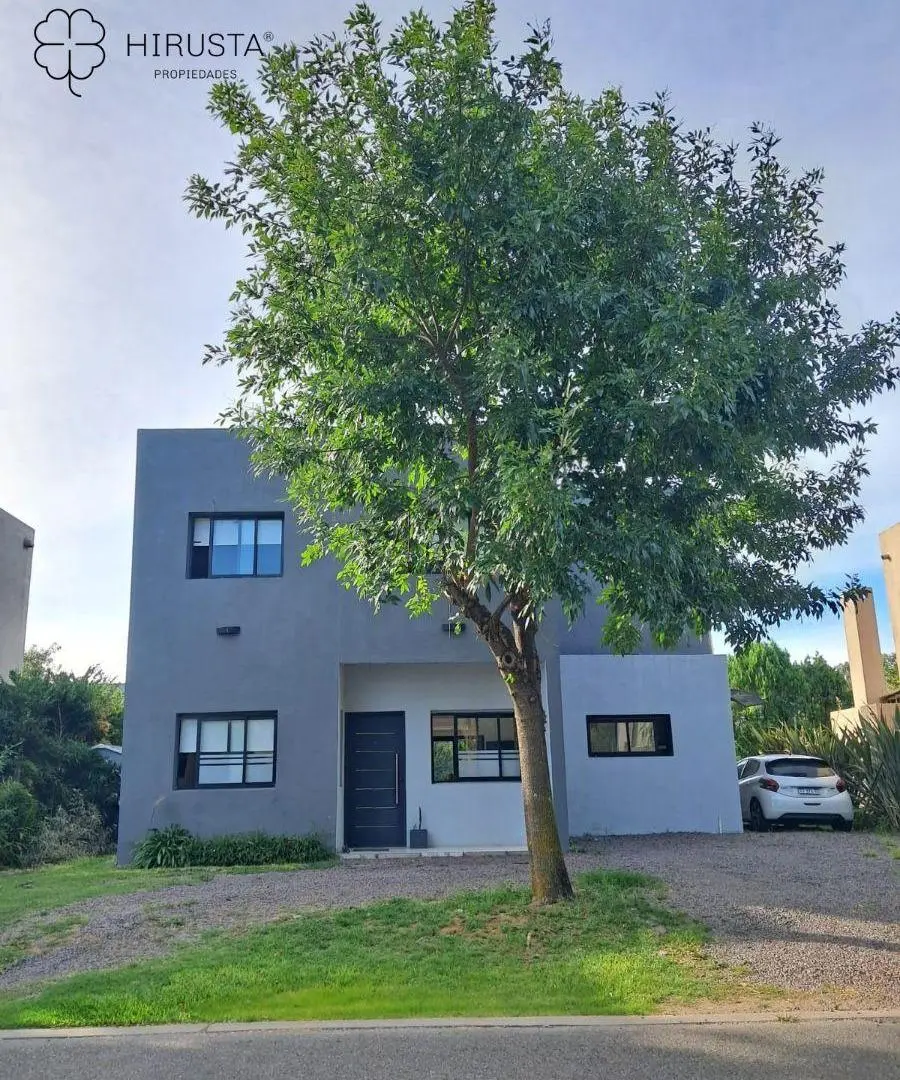 CASA EN VENTA EN LOS ROBLES 3 DORM+PLAY/ESCRITORIO+LAVADERO+TOILETE+PARRILLA+PILETA+APTO CREDITO 2