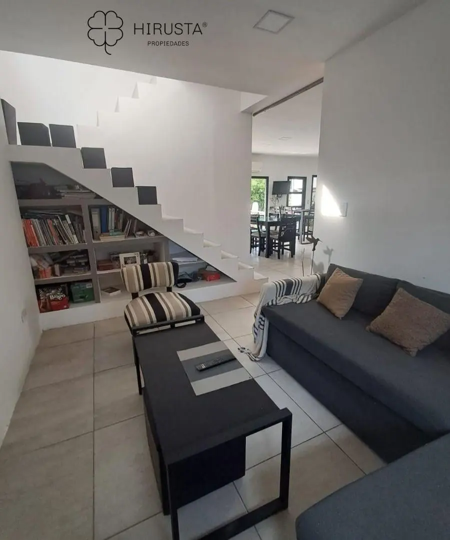 CASA EN VENTA EN LOS ROBLES 3 DORM+PLAY/ESCRITORIO+LAVADERO+TOILETE+PARRILLA+PILETA+APTO CREDITO 5
