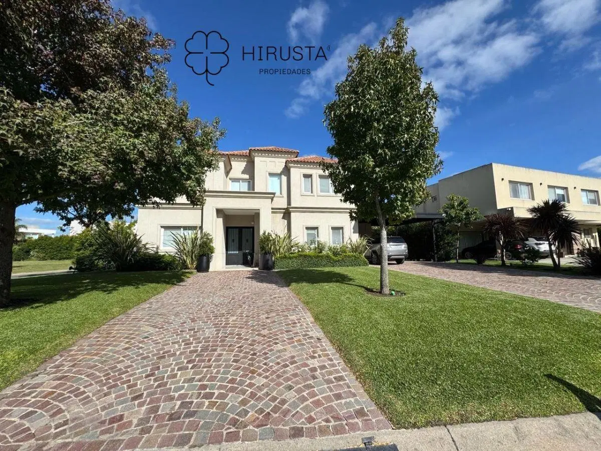 CASA MODERNA EN VENTA AYRES PLAZA 5 DORMITORIOS+VESTIDOR+DEPENDENCIA+LAVADERO+QUINCHO+APTO CREDITO 3