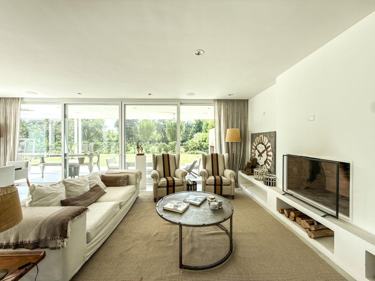 Foto de CASA EN VENTA - MAYLING CLUB DE CAMPO - HIRUSTA PROPIEDADES, imagen 1