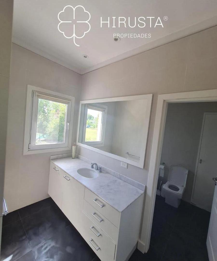 Foto de Casa en alquiler Mayling C. C + 3 Dorm + Vestidor + Lavadero + Dep de, imagen 2