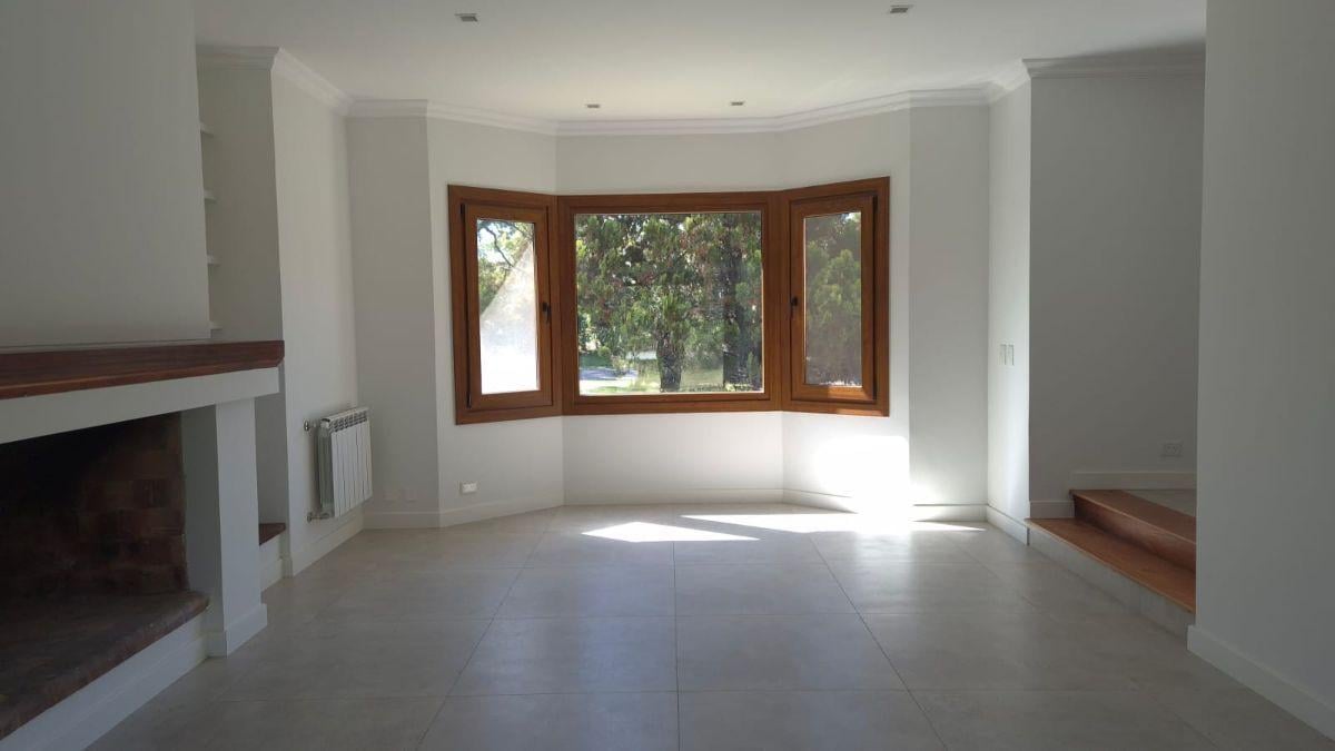 Foto de CASA EN ALQUILER MAYLING CLUB DE CAMPO - 3 DORM - HIRUSTA PROPIEDADES, imagen 4