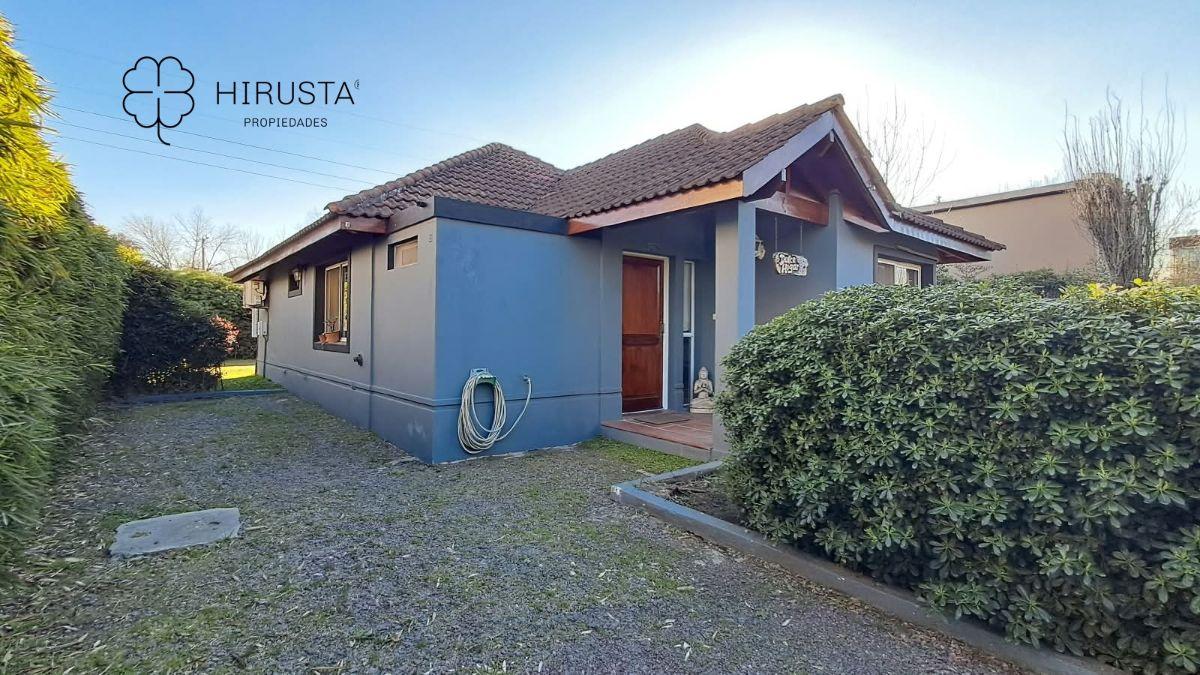 Foto de CASA EN VENTA EN BARRIO LOS SAUCES+2 DORM+2 BAÑOS+PARRILLA+COCHERA, imagen 4