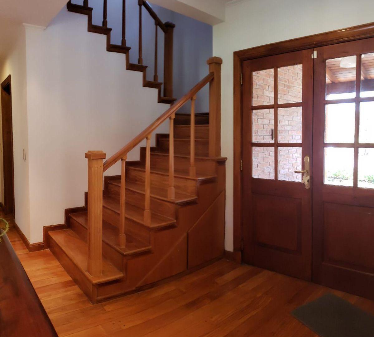 Foto de CASA EN VENTA Y ALQUILER - 5 DORM - MAYLING CLUB DE CAMPO - HIRUSTA, imagen 5