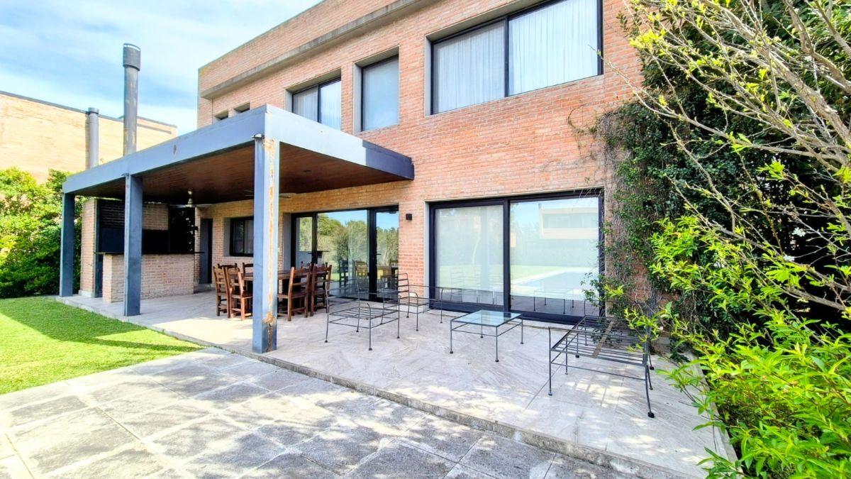 Foto de CASA EN VENTA EN MAYLING CLUB D ECAMPO - 3 DORM - MAYLING CLUB DE CAMPO, imagen 2