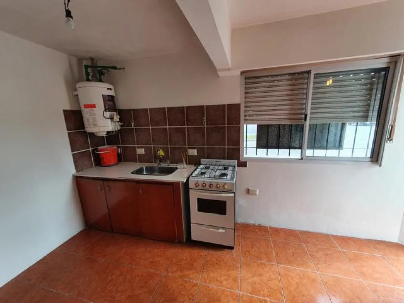 DEPARTAMENTO 2 AMB CON PATIO VILLA BOSCH 4