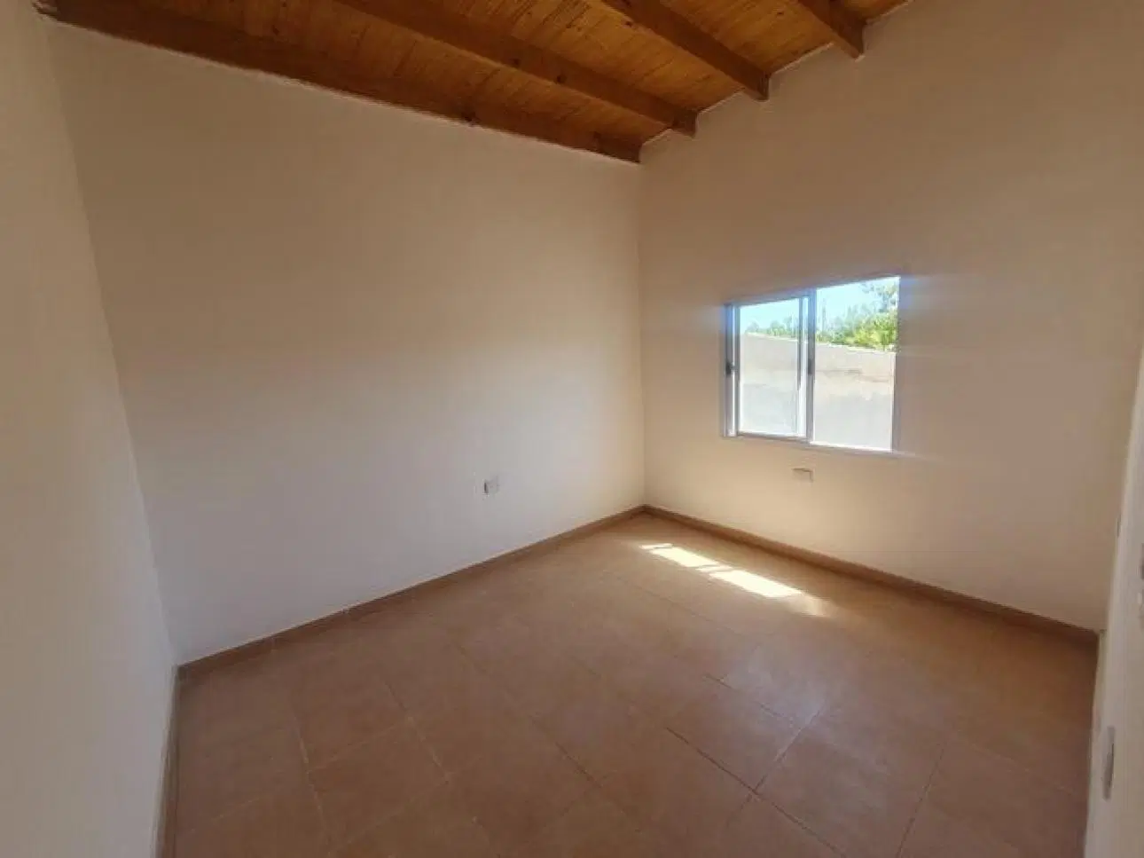 DEPARTAMENTO 2 AMB  PLANTA ALTA  EN VILLA LIBERTAD 2