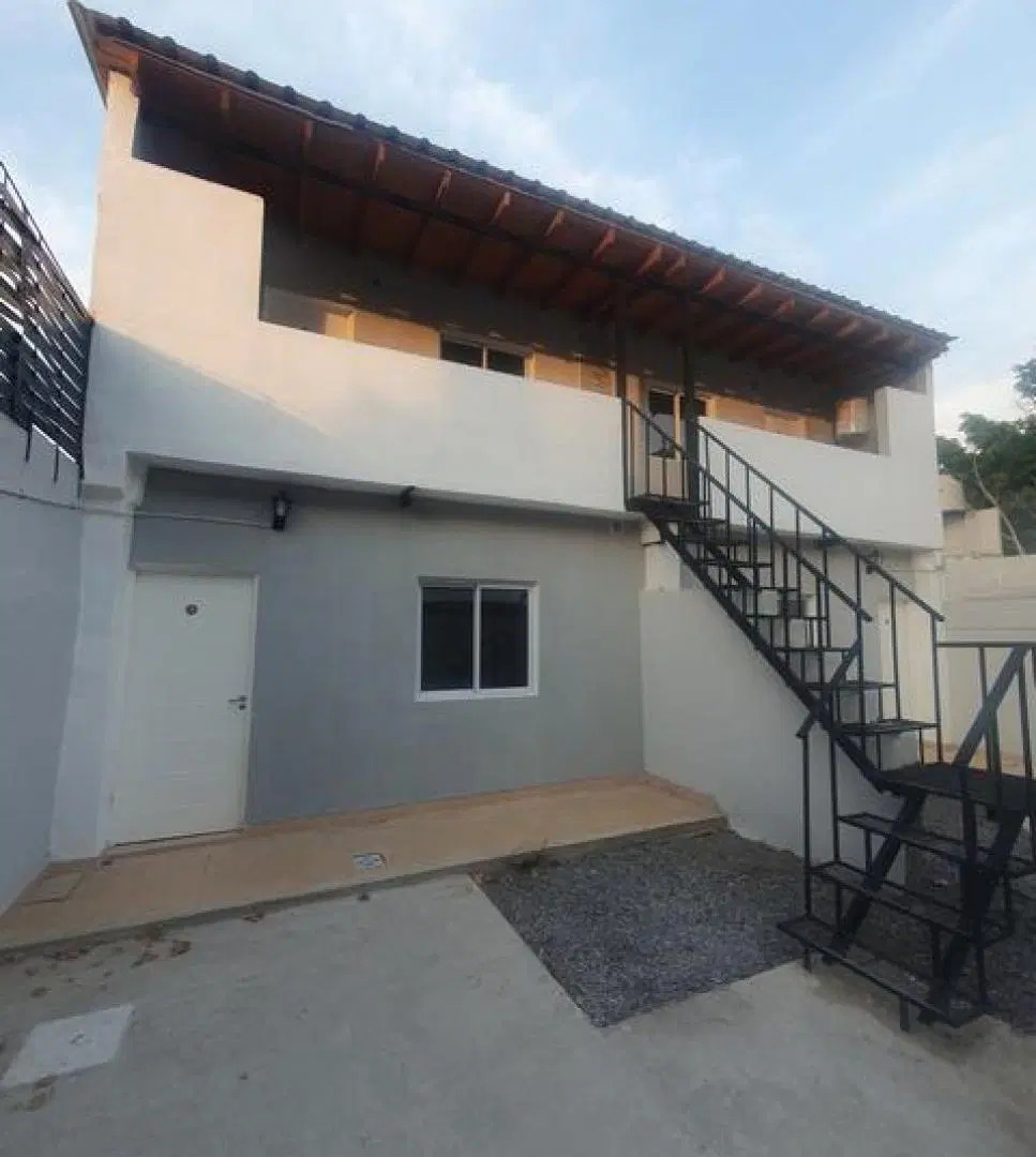 DEPARTAMENTO 2 AMB  PLANTA ALTA  EN VILLA LIBERTAD 4