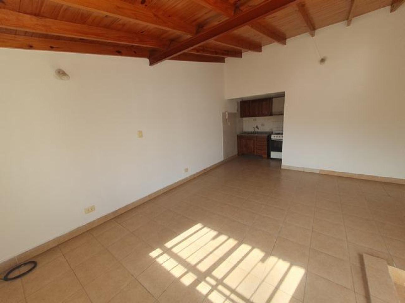 Foto de DEPARTAMENTO 2 AMB CON BALCON VILLA BOSCH CASEROS, imagen 5