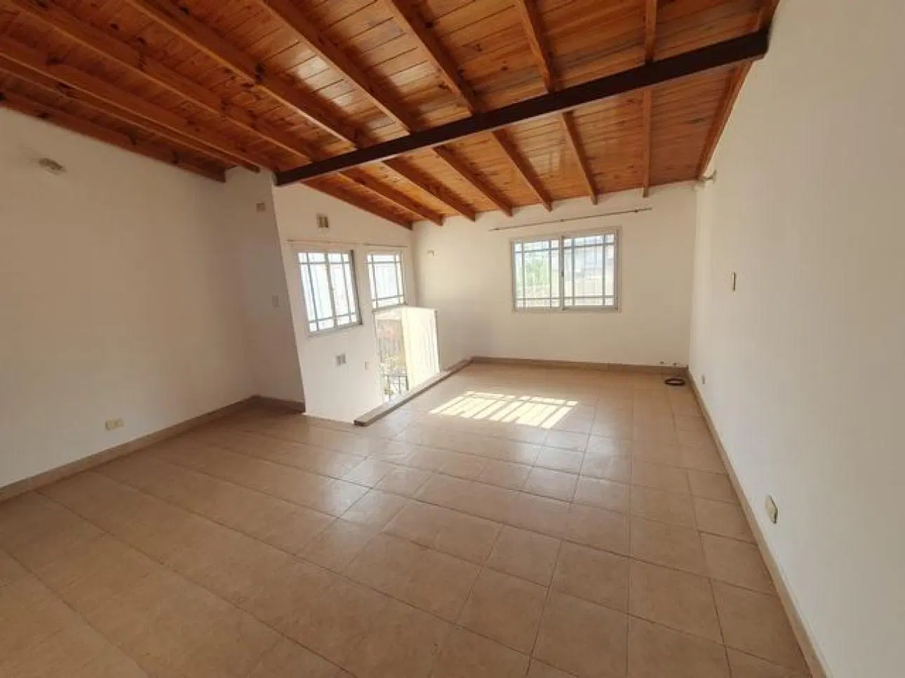 DEPARTAMENTO 2 AMB CON BALCON VILLA BOSCH CASEROS 4