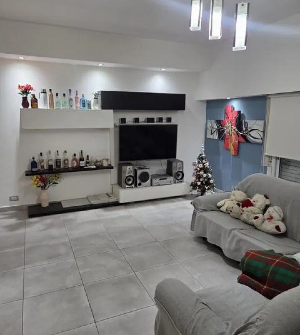 EXCELENTE PISO -DEPARTAMENTO y COCHERA   BOSCH -APTO CREDITO 3