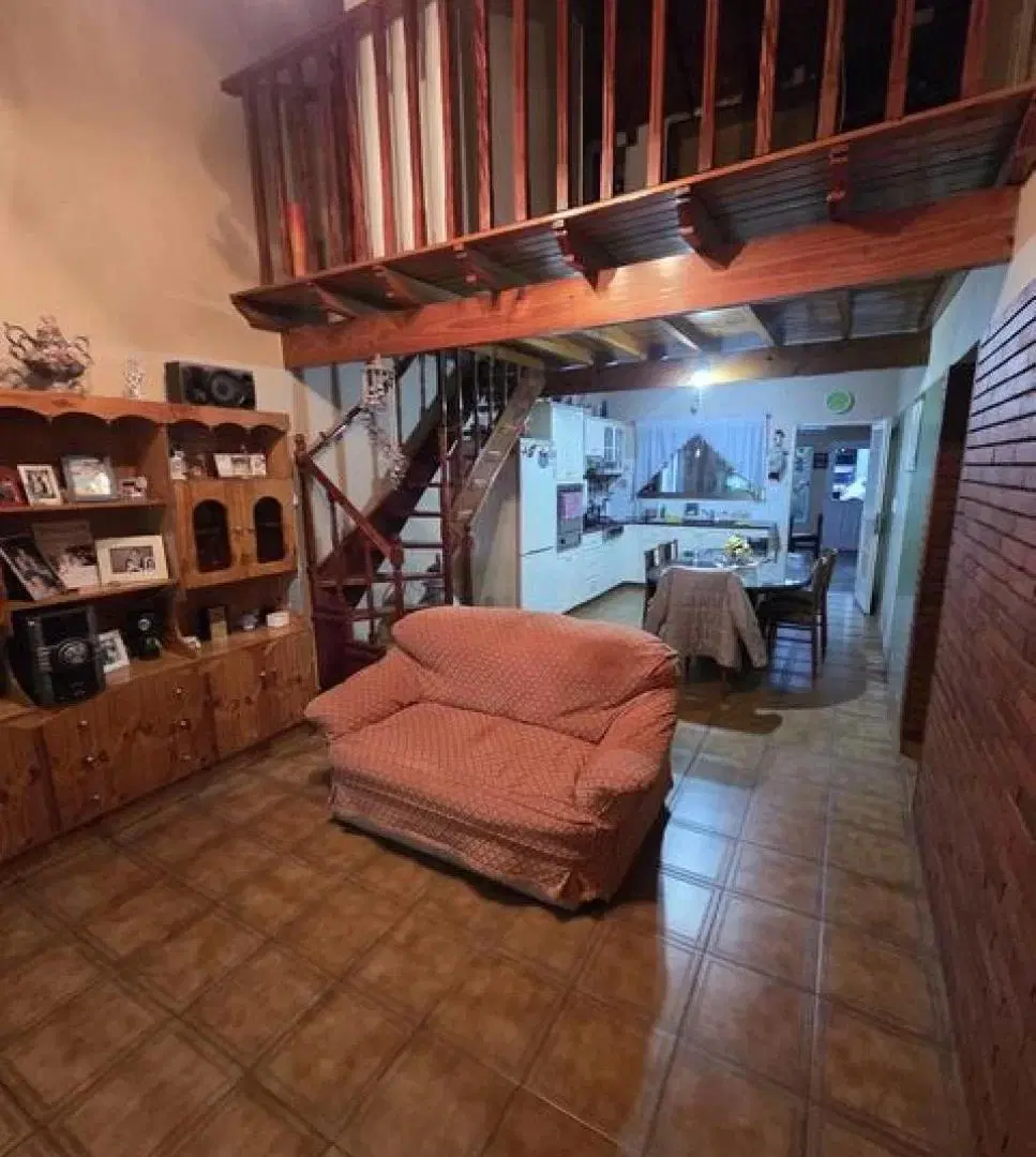 CASA 4 AMB EN LOTE 500M2 LOMA HERMOSA SAN MARTIN 2