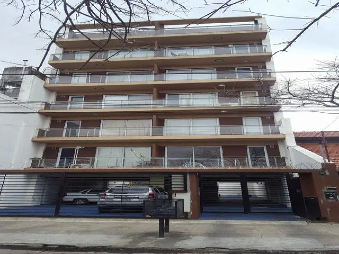 DEPARTAMENTO 2 AMB CON BALCON Y COCHERA A 200M EST BOSCH 2