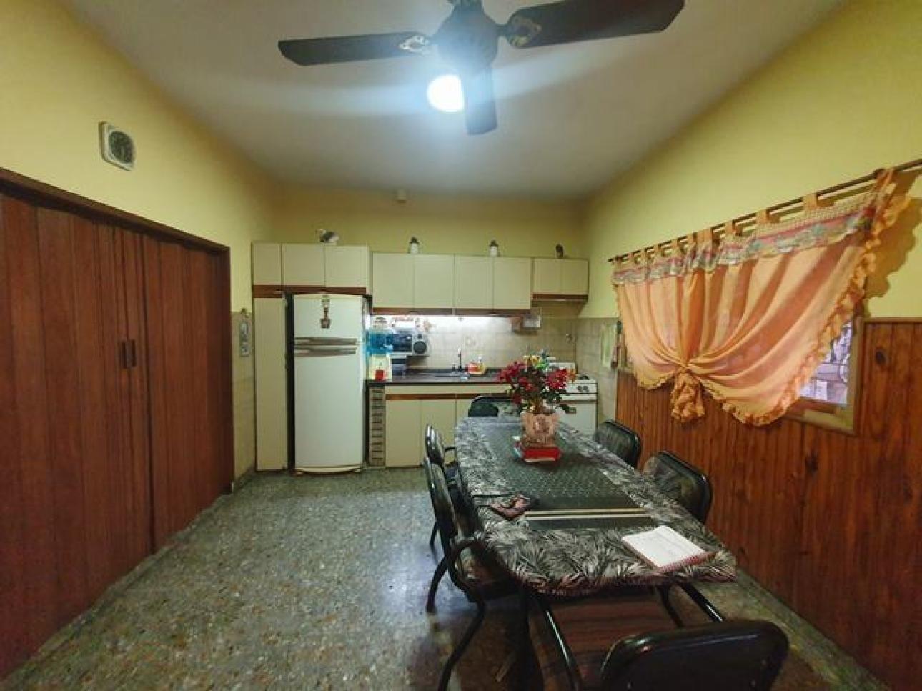 Foto de CASA 3 AMB EN LOTE DE 200M2 MARTIN CORONADO, imagen 2