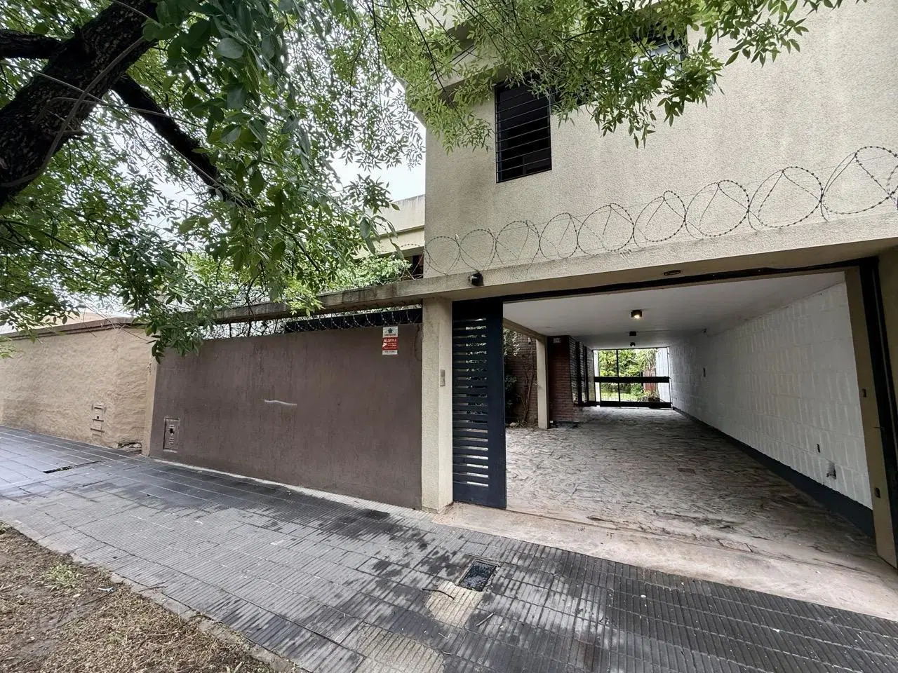 Gran casa en Zona Norte - 4 dorm. 3