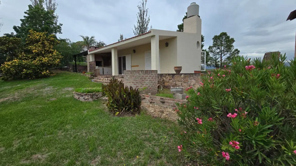 CASA EN ESTANCIA VIEJA I 2 DORMITORIOS GRAN PATIO Y COCHERA 5