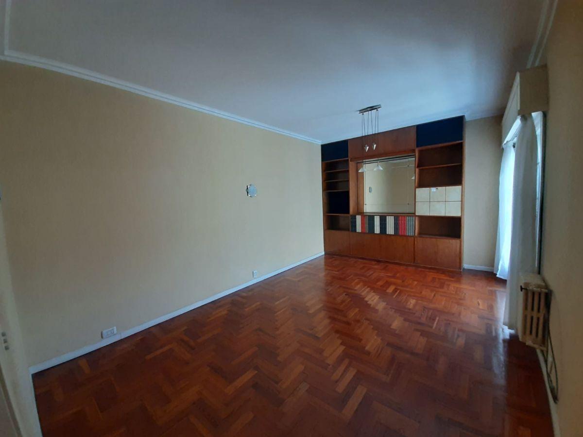 Foto de DEPARTAMENTO DE 4 AMBIENTES CENTRO, imagen 2