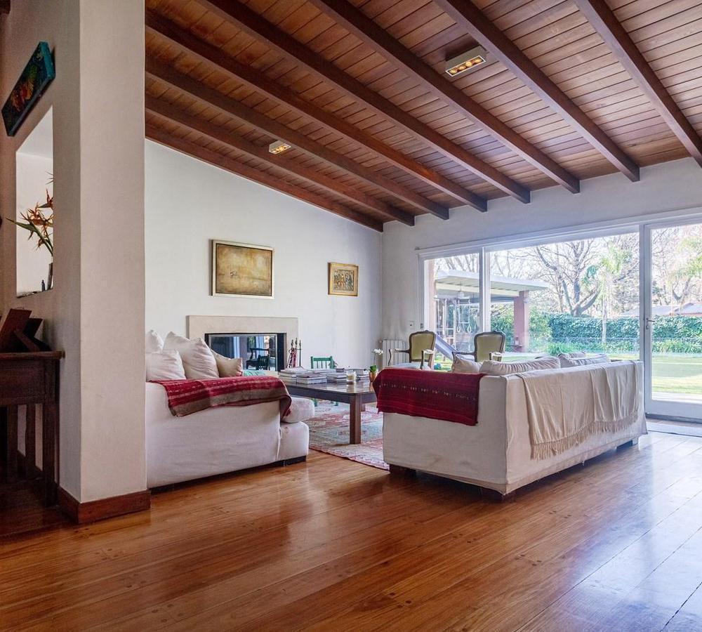 Foto de Espectacular Casa en Venta en Lomas Jockey - San Isidro, imagen 4