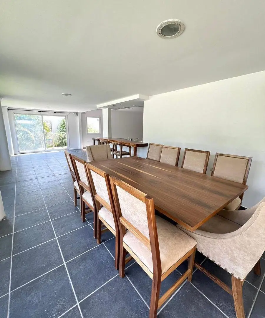 ALQUILER ANUAL casa en Lomas de Benavidez 8
