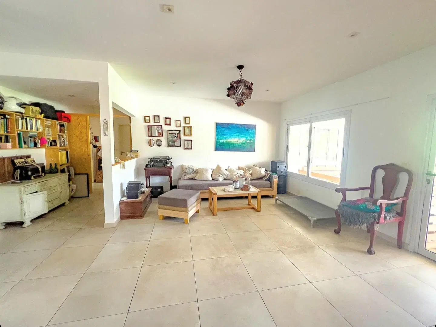 Casa en venta. Un planta. Apta crédito en San Gabriel 3