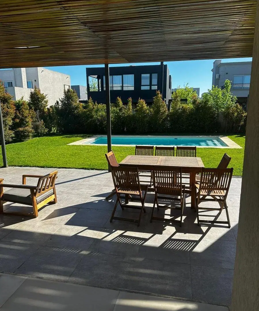 Casa - Los Castaños 1