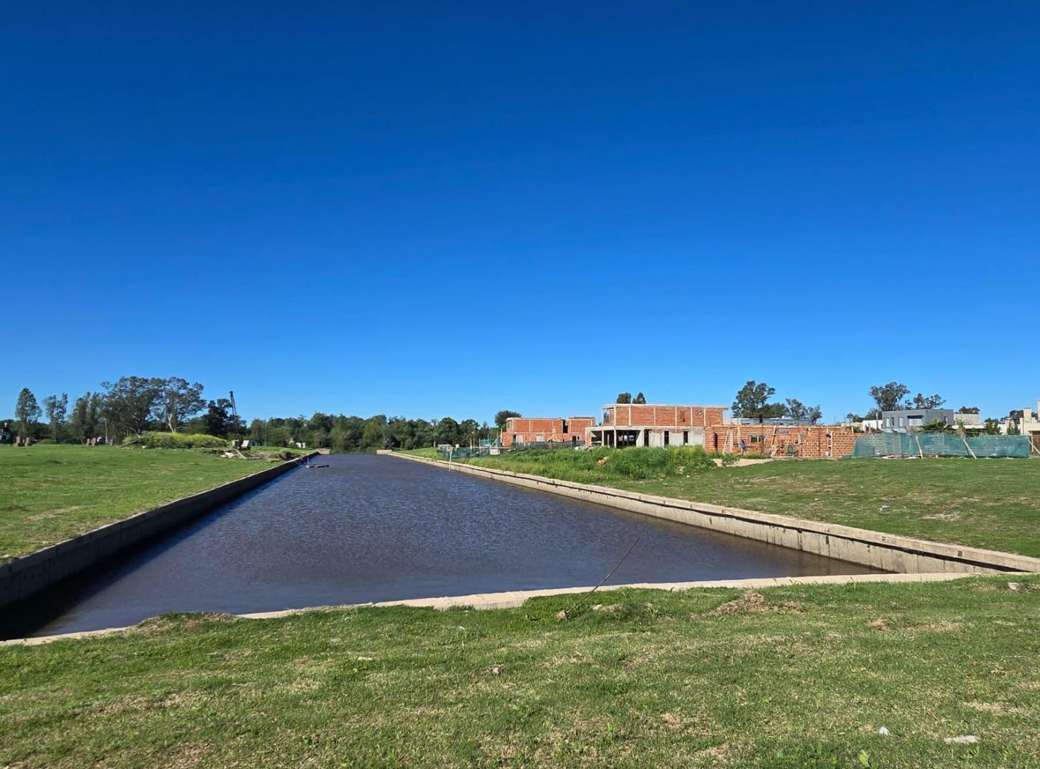 Terreno - Canal Barrio Nautico