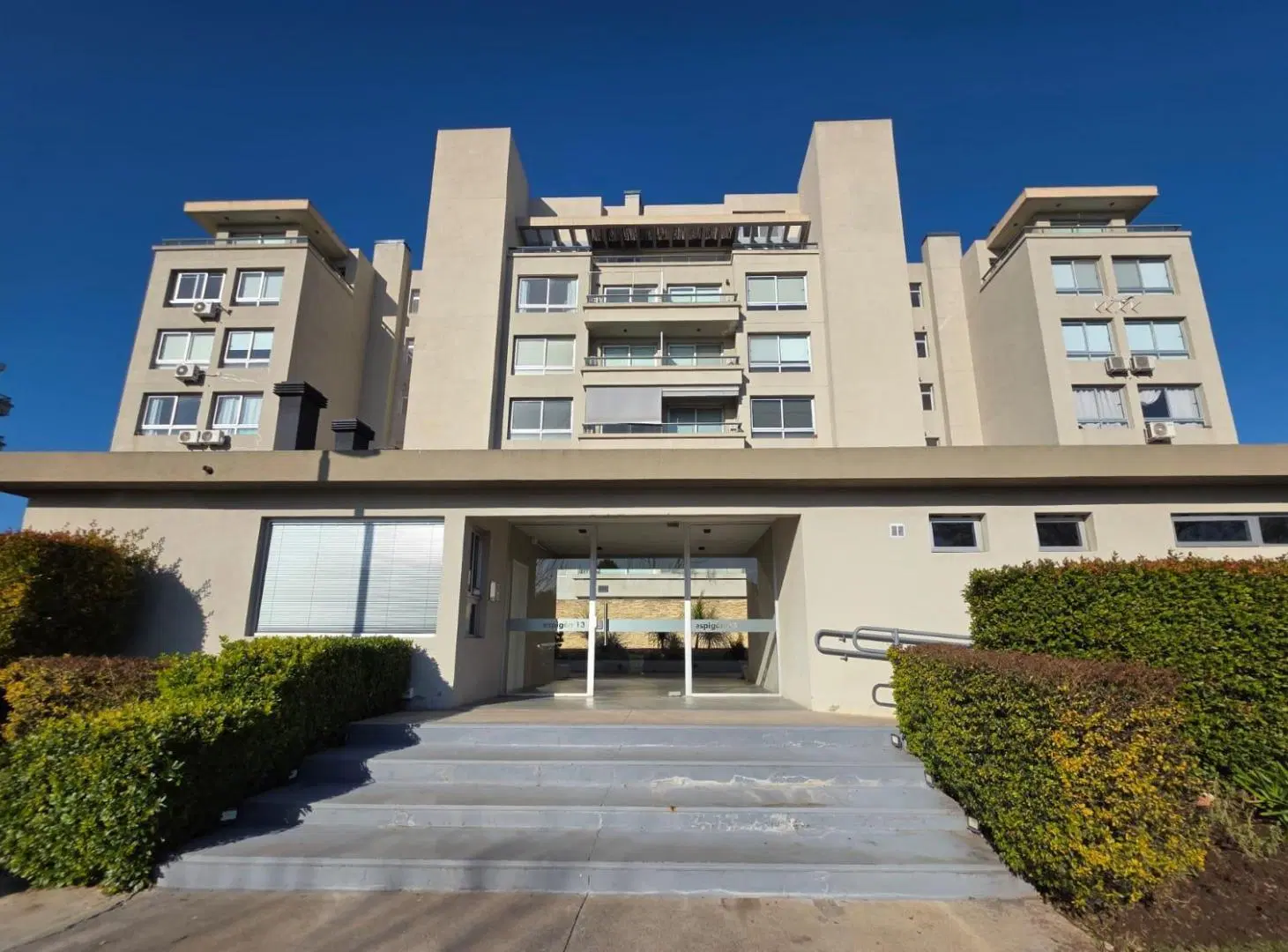 Venta Departamento Dos Ambientes PB con Jardín, Espigon Trece, Puerto Escondido, Nordelta 3
