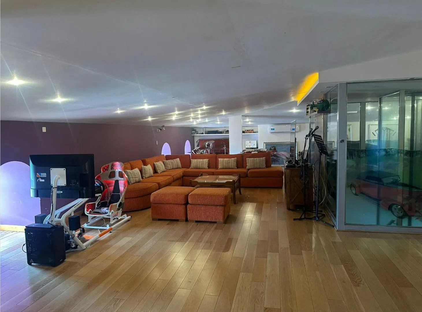 Venta de Casa al Lago en Castores - Nordelta - 5 dormitorios - Tres pisos con Ascensor 3