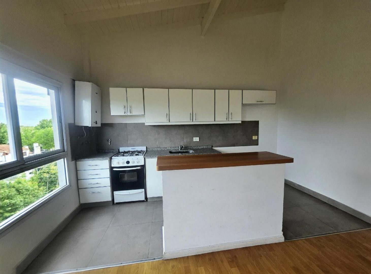 Foto de Venta Departamento Dos Ambientes Amoblado en Tigre, imagen 1