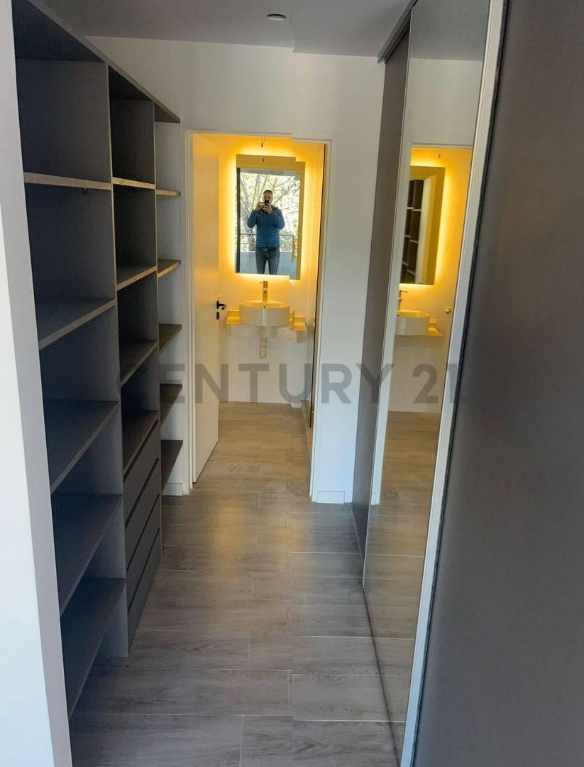 Venta de Departamento en Duplex 3 Ambientes 2 Dorm., Tigre 4