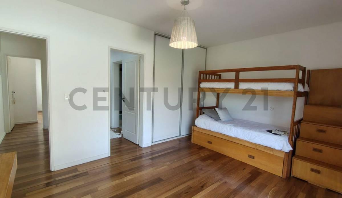 Venta de Casa 5 Ambientes 3 Dorm., San Miguel 4