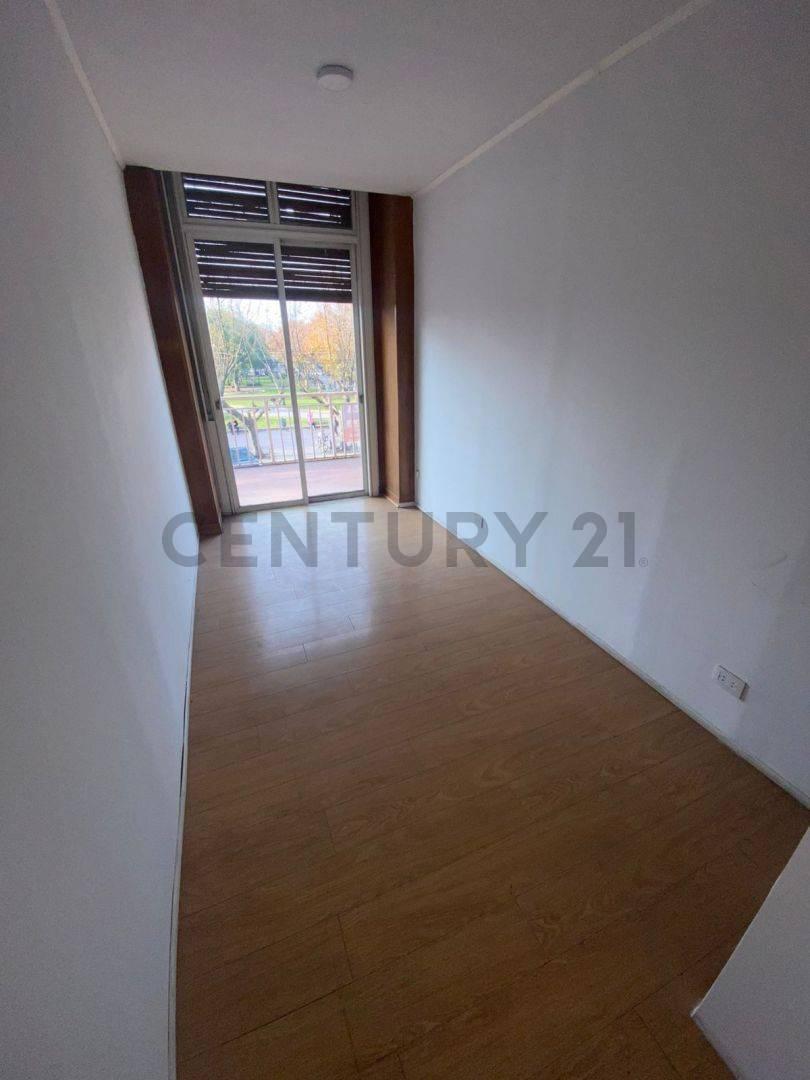 Venta de Piso Completo de 228 M²,en El Centro De San Miguel. 4