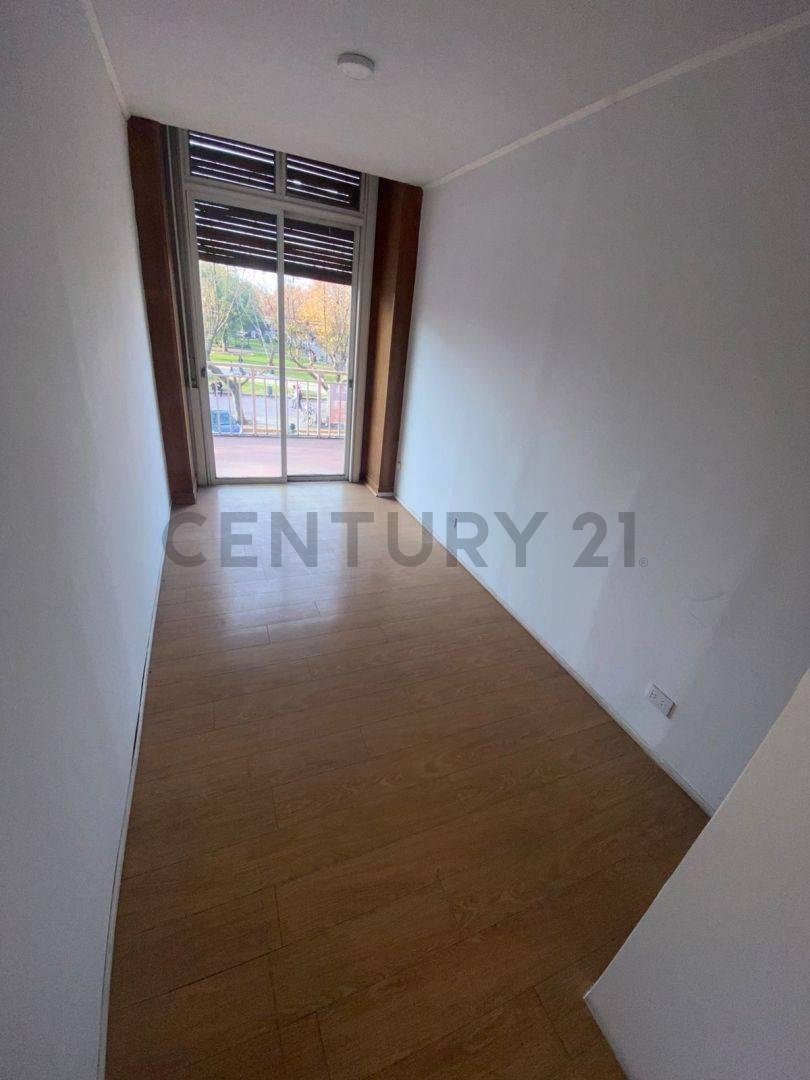 Venta Departamento 4 Amb Disposición Frente, en Pleno Centro de San Miguel 4