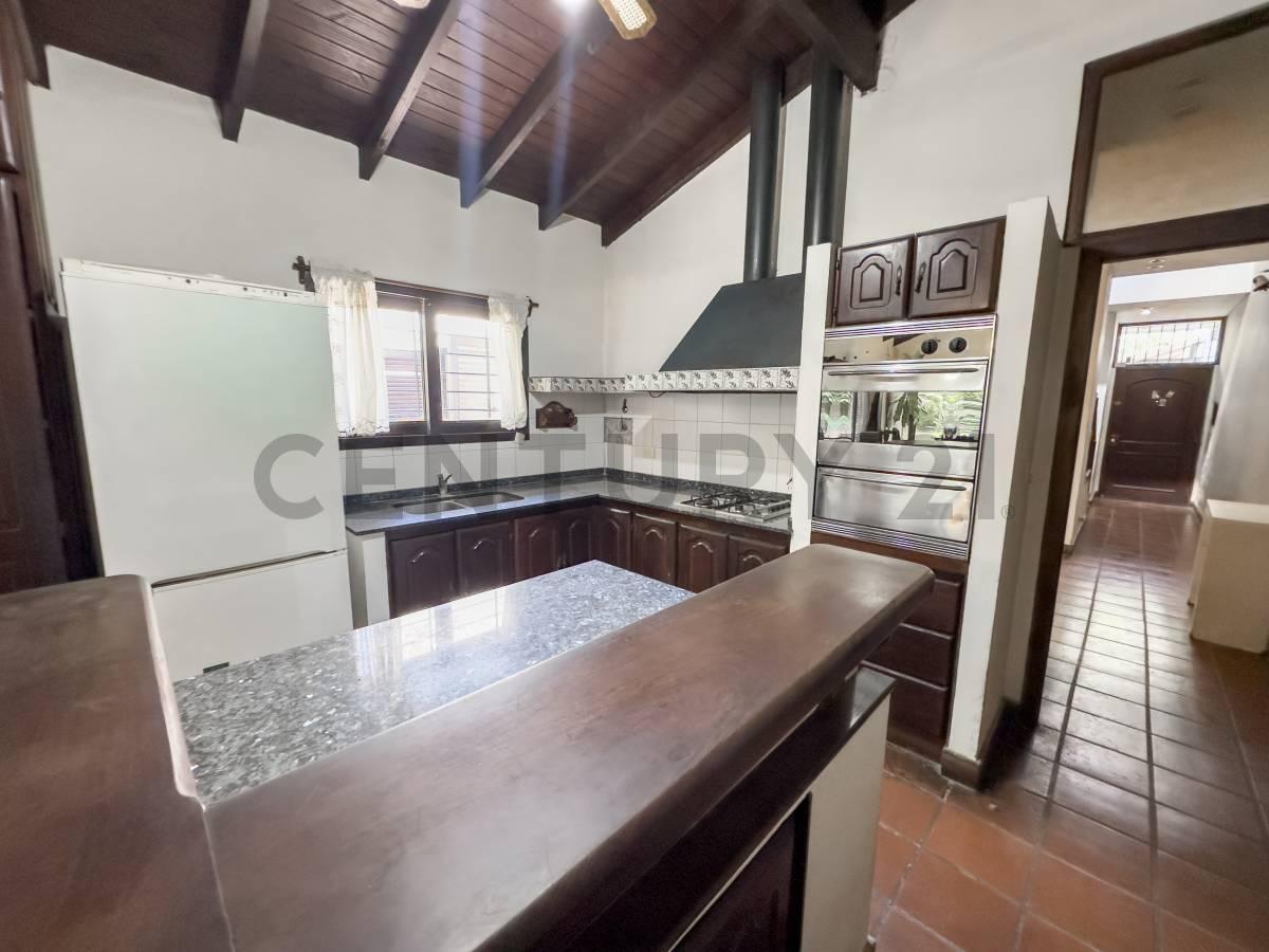 VENTA CASA 4 AMBIENTES HURLINGHAM GOLF APTO CRÉDITO