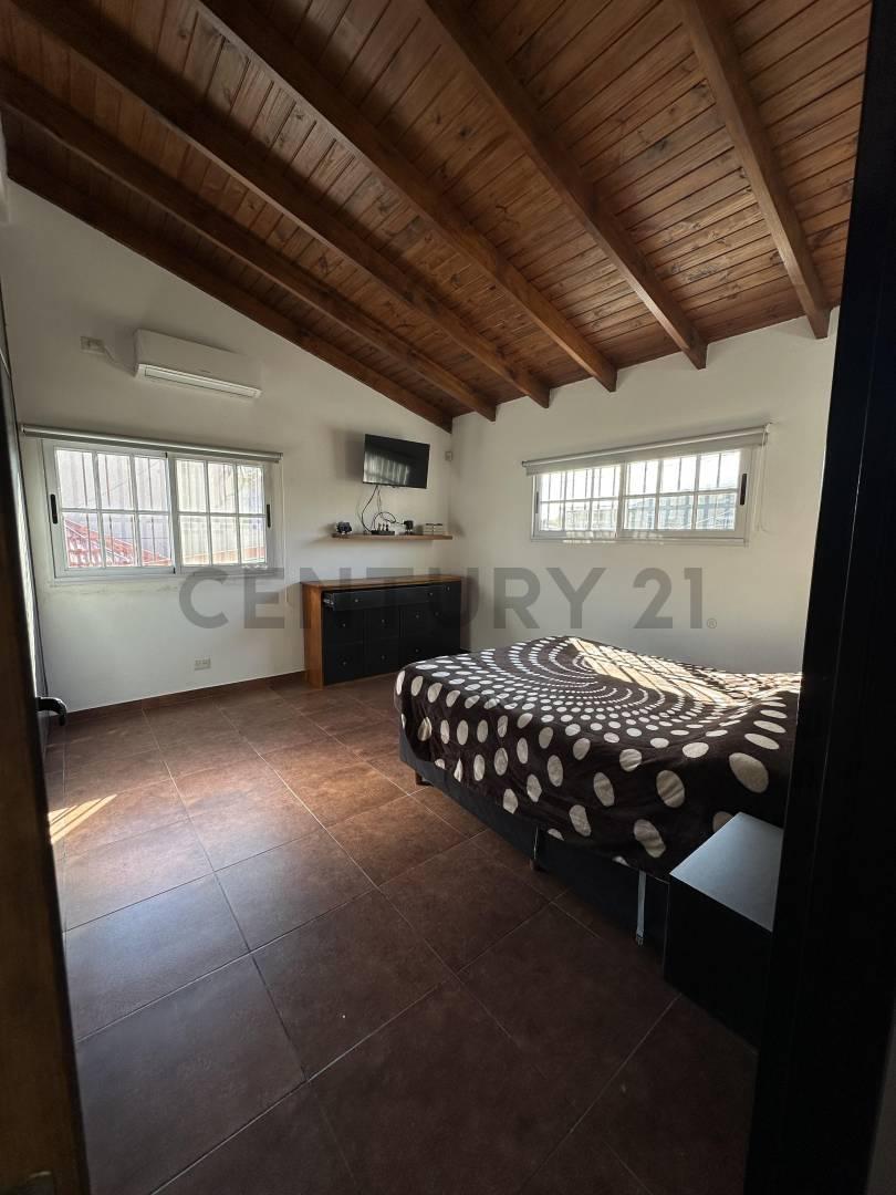 CASA 5 AMBIENTES EN VENTA - JOSE C. PAZ