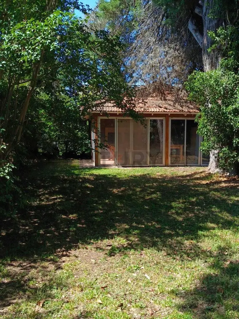 CASA QUINTA SOBRE LOTE DE 812 MT2 (APTA CREDITO) 5