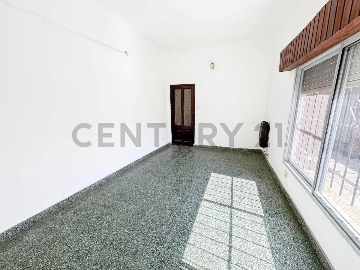 CASA 3 AMBIENTES + MONOAMBIENTE EN VENTA SAN MIGUEL 2