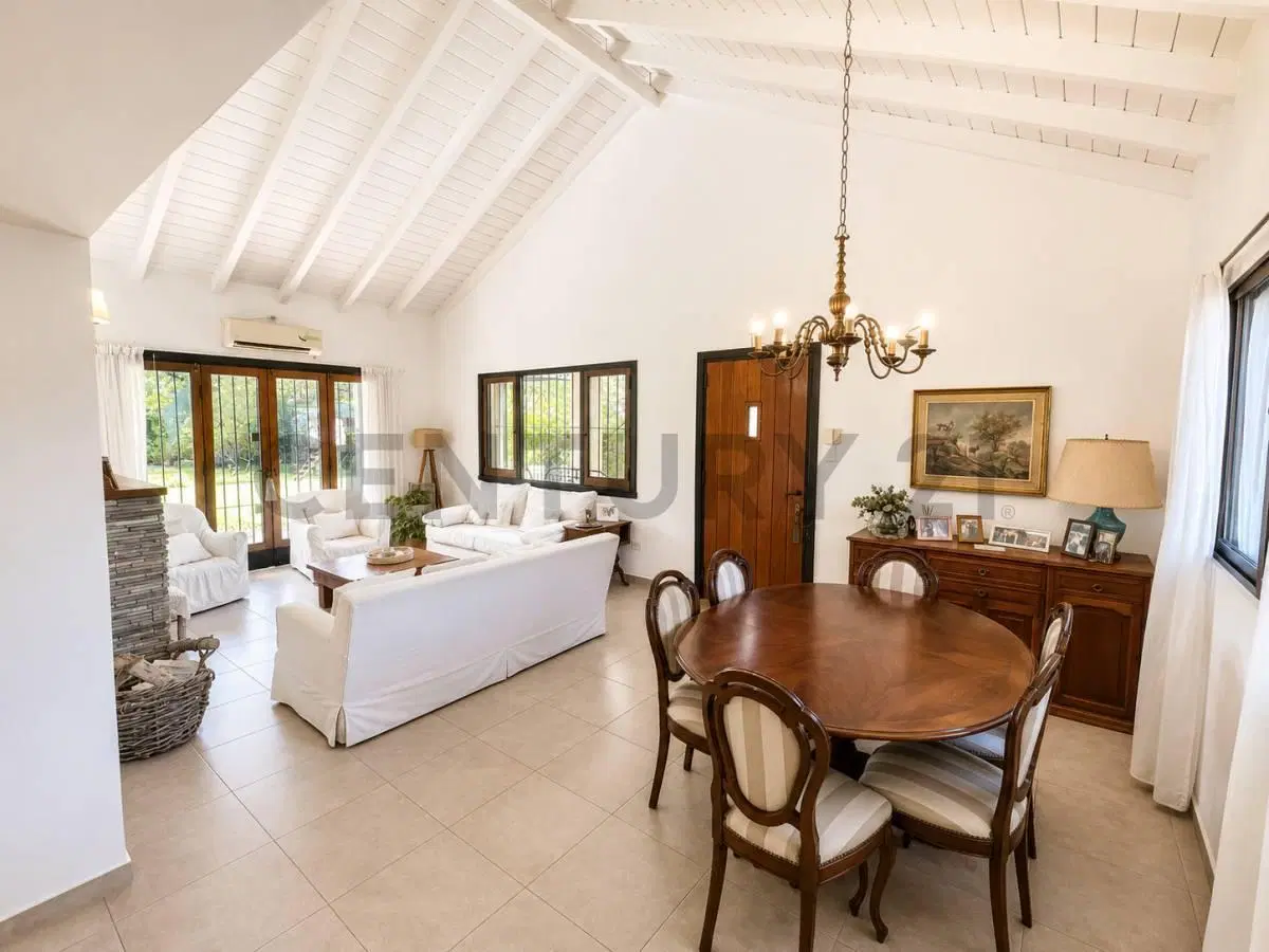 VENTA DE CASA 5 AMBIENTES EN BELLA VISTA 4