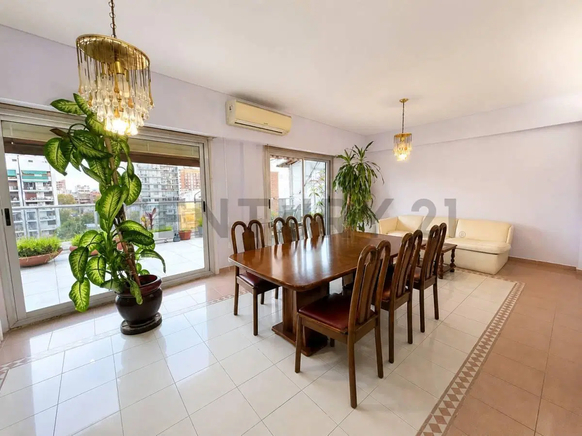 VENTA DEPARTAMENTO 4 AMB  CON BAULERA APTO CREDITO EN FLORES 3