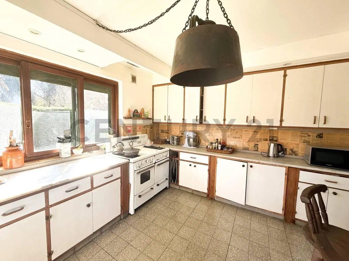 Casa en venta en Barrio con Porton, " Las Palmas ", Muñiz 5