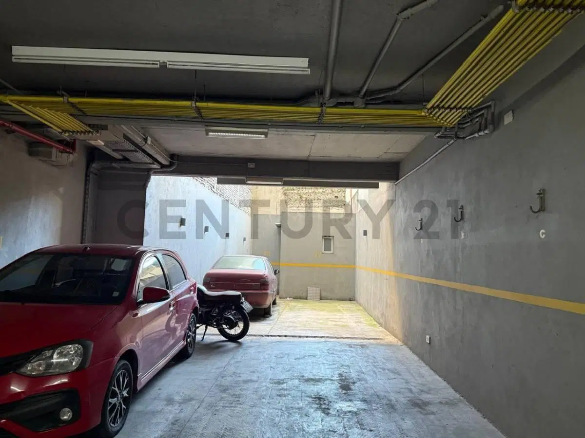Cochera en Venta - Almagro 3
