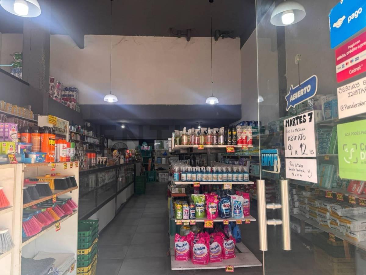 Foto de Local Comercial en Alquiler | Centro de Bella Vista, imagen 2