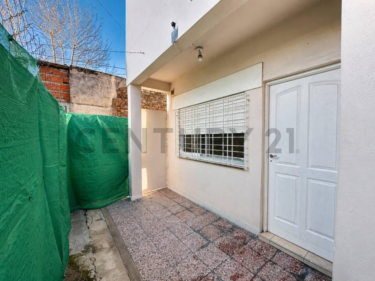 Foto de COMPLEJO HABITACIONAL CON 5 DEPARTAMENTOS, imagen 4