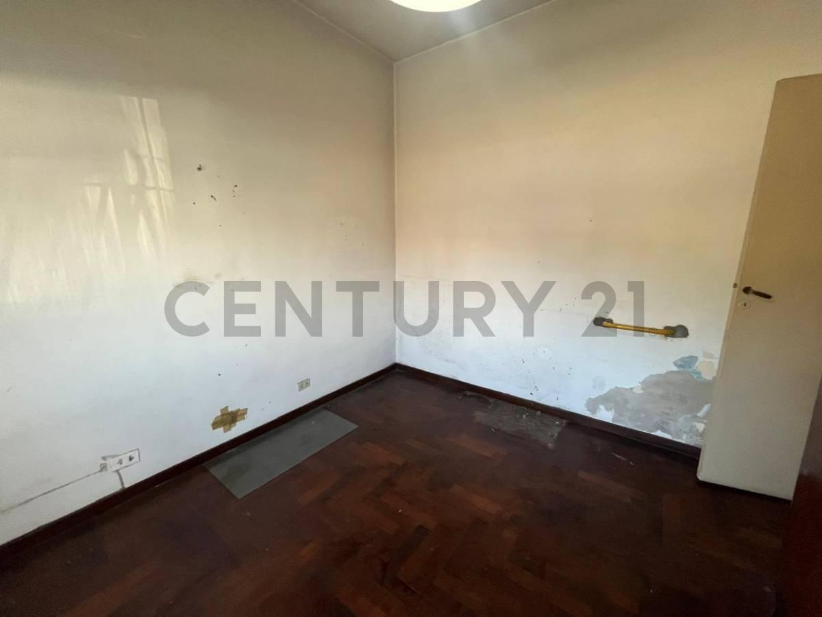 Foto de Venta casa 3 amientes con cochera - El Palomar, imagen 1
