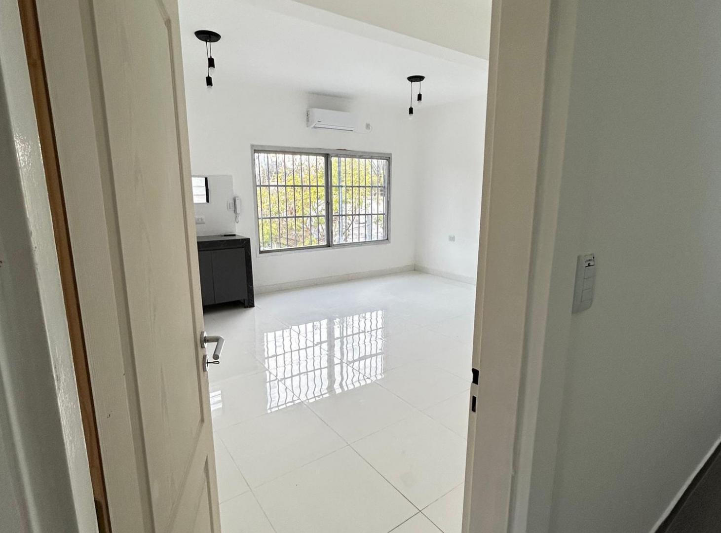Foto de Oficinas en alquiler en Bella Vista - SIN EXPENSAS, imagen 4