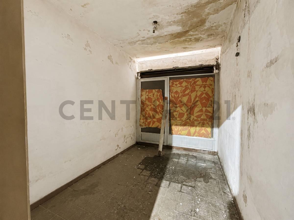 Foto de VENTA CASA CON LOCAL A REFACCIONAR, imagen 3
